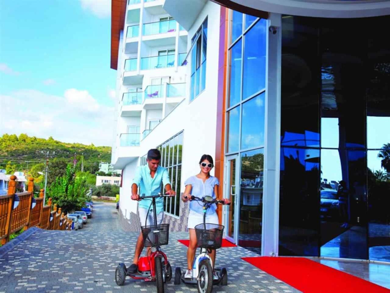 Throne Beach Resort & Spa Side Eksteriør billede