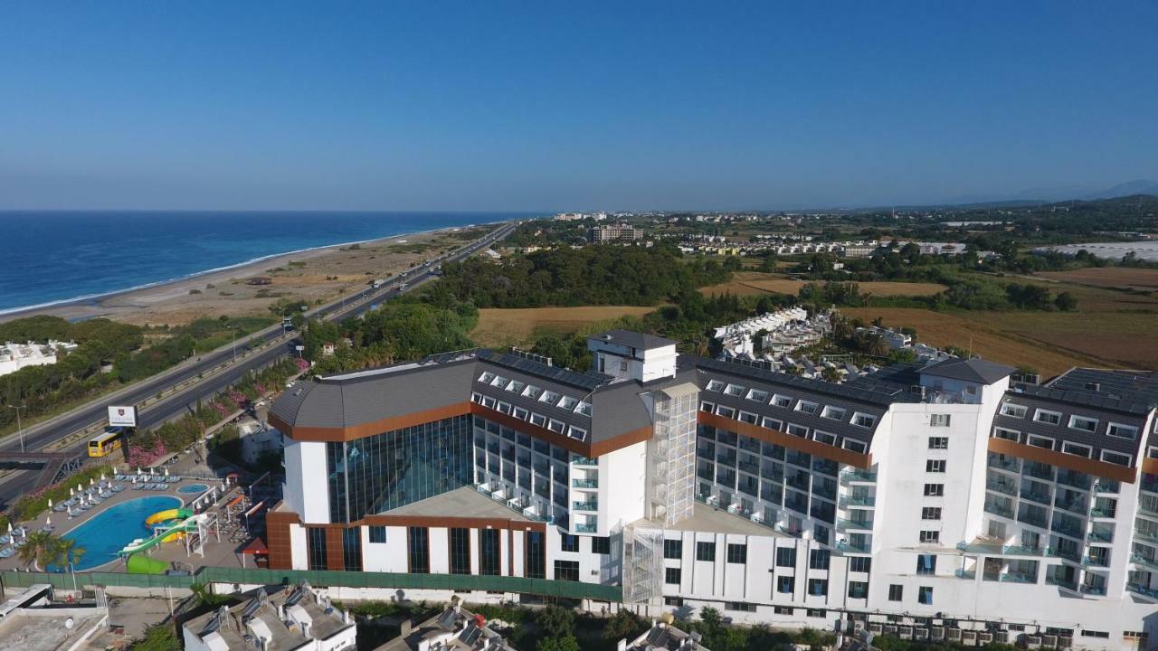 Throne Beach Resort & Spa Side Eksteriør billede