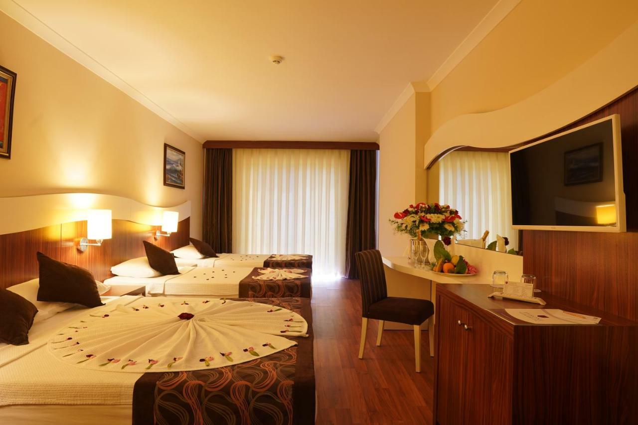 Throne Beach Resort & Spa Side Eksteriør billede