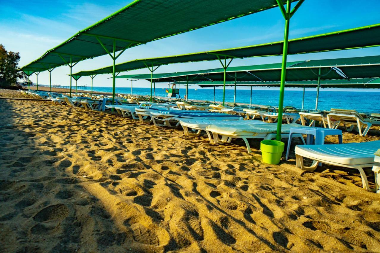 Throne Beach Resort & Spa Side Eksteriør billede