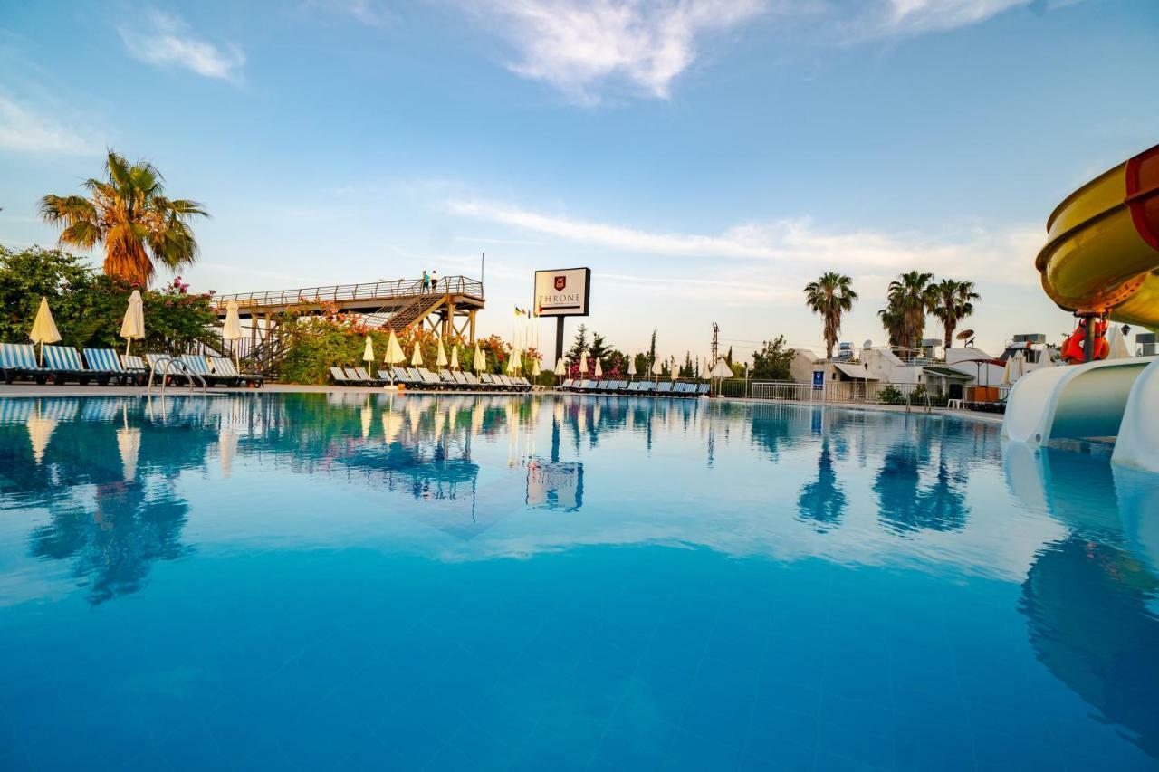 Throne Beach Resort & Spa Side Eksteriør billede