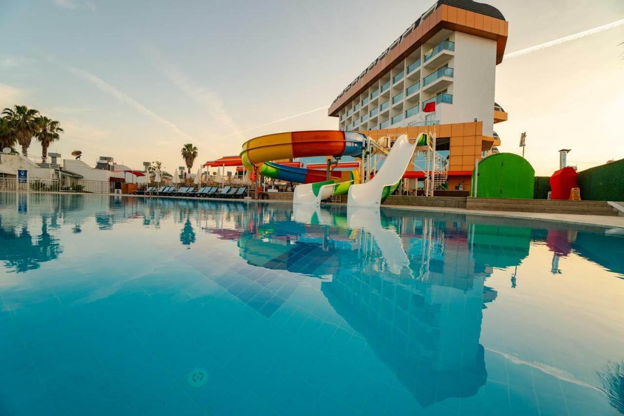 Throne Beach Resort & Spa Side Eksteriør billede