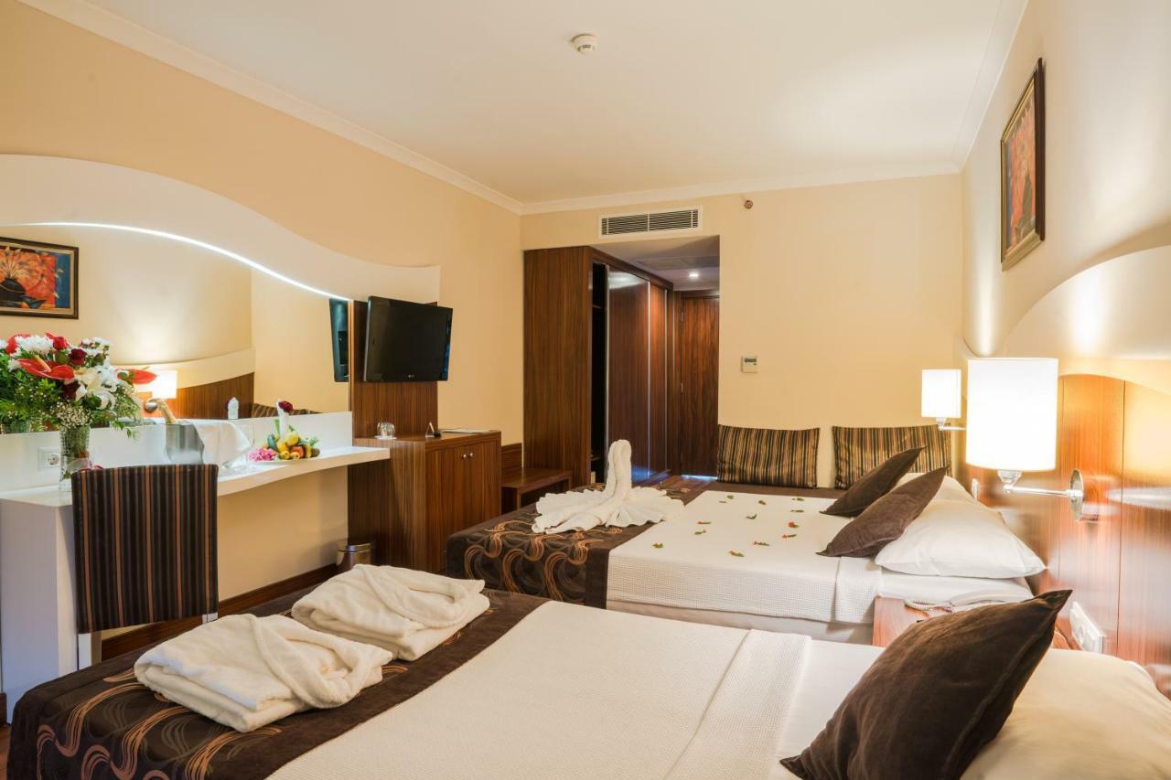 Throne Beach Resort & Spa Side Eksteriør billede